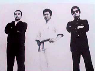 ���c�̎O���l